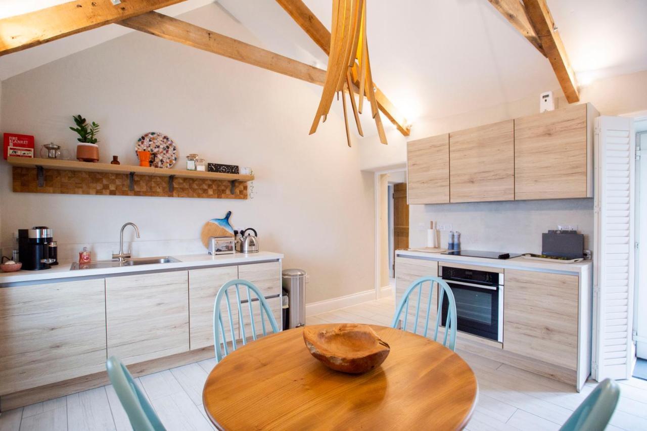 Вилла Sleepers Barn Saint Teath Экстерьер фото